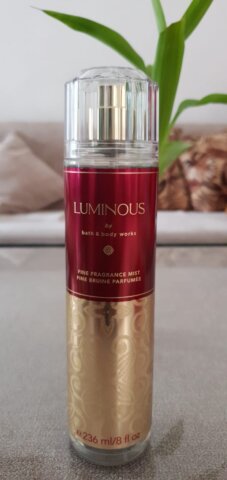 Bath and Body Works – Luminous